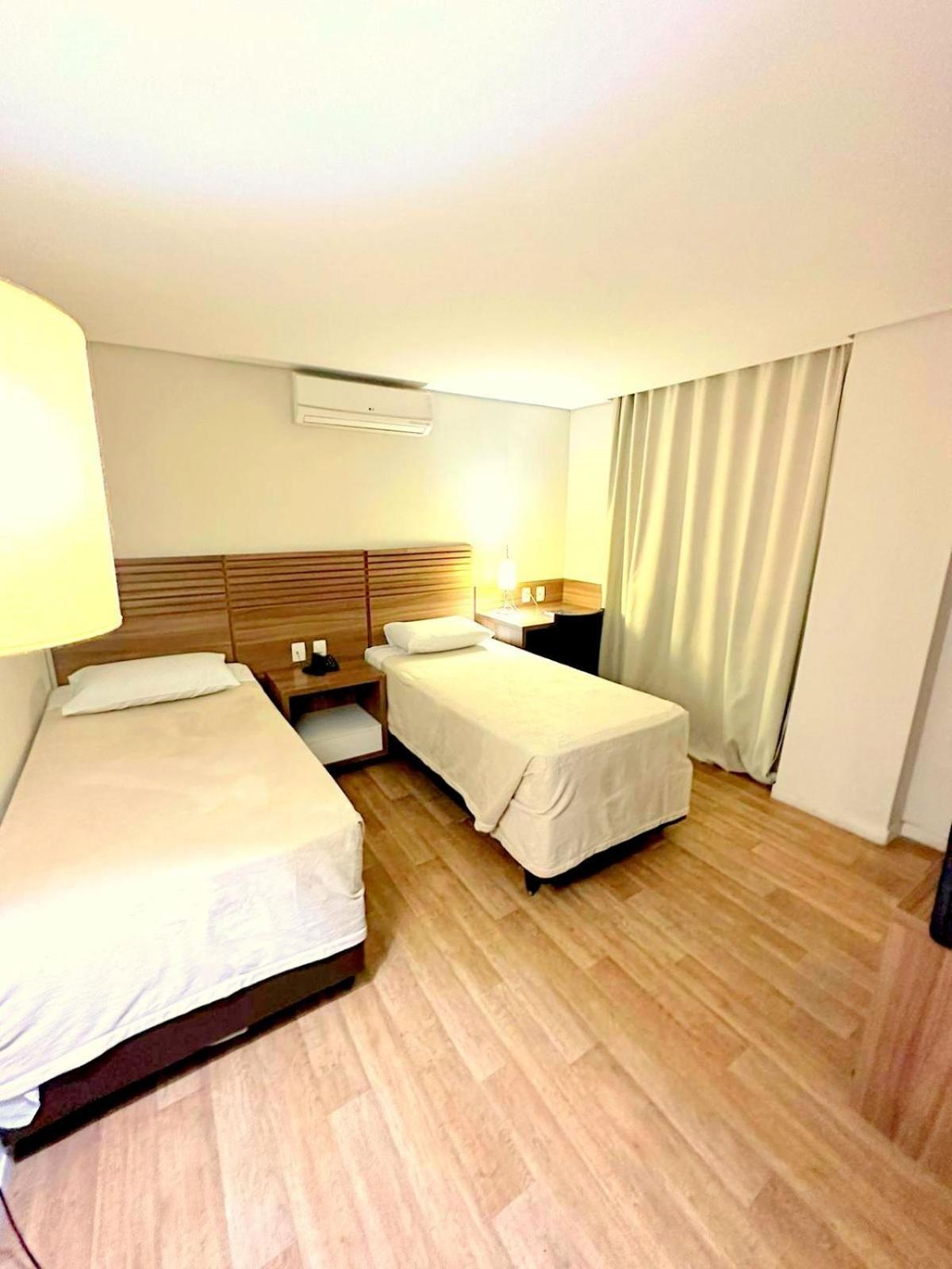 Umbu Hotel Porto Alegre - Centro Histórico - Prox Aeroporto 15min Habitación foto