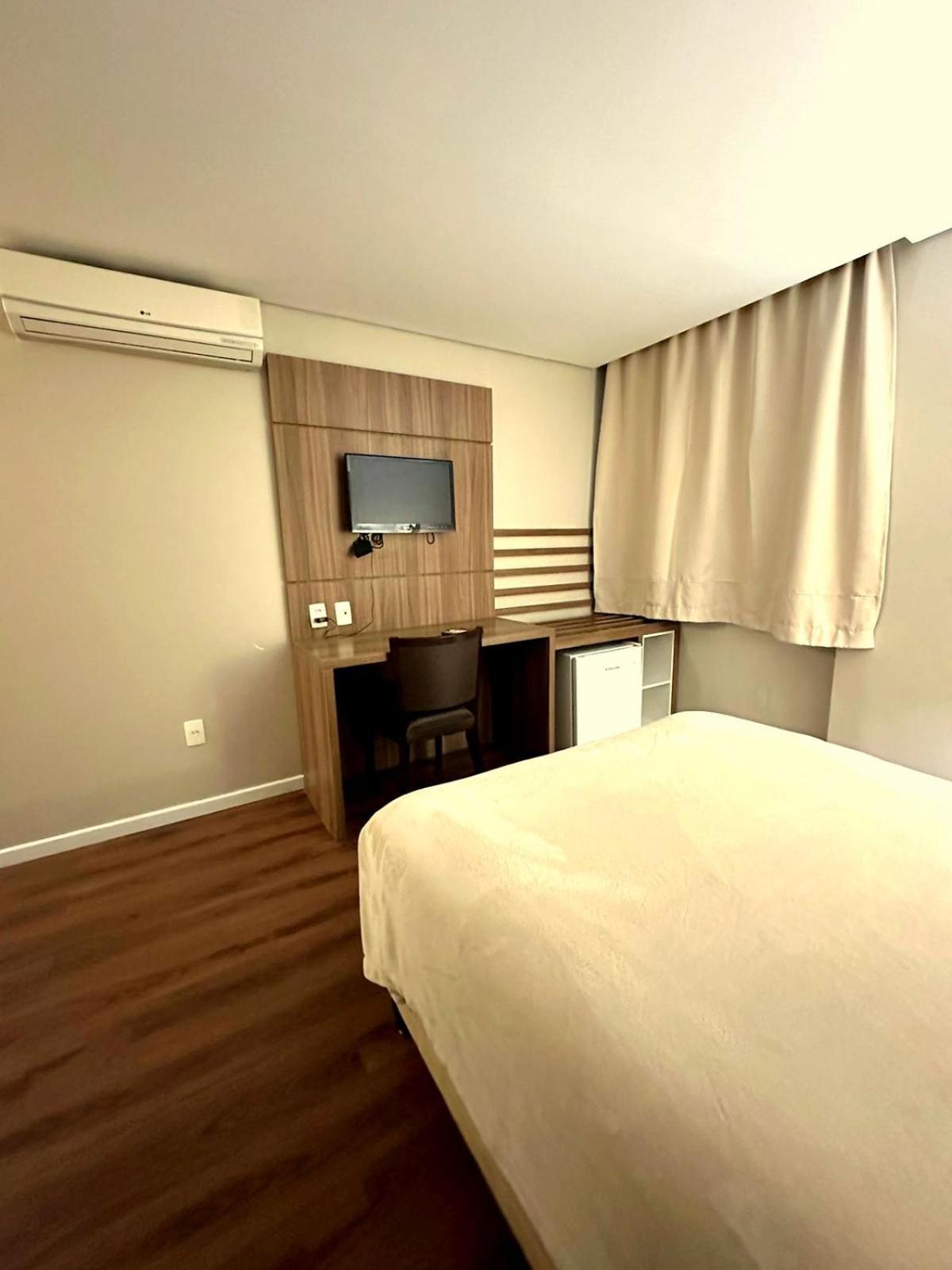Umbu Hotel Porto Alegre - Centro Histórico - Prox Aeroporto 15min Habitación foto