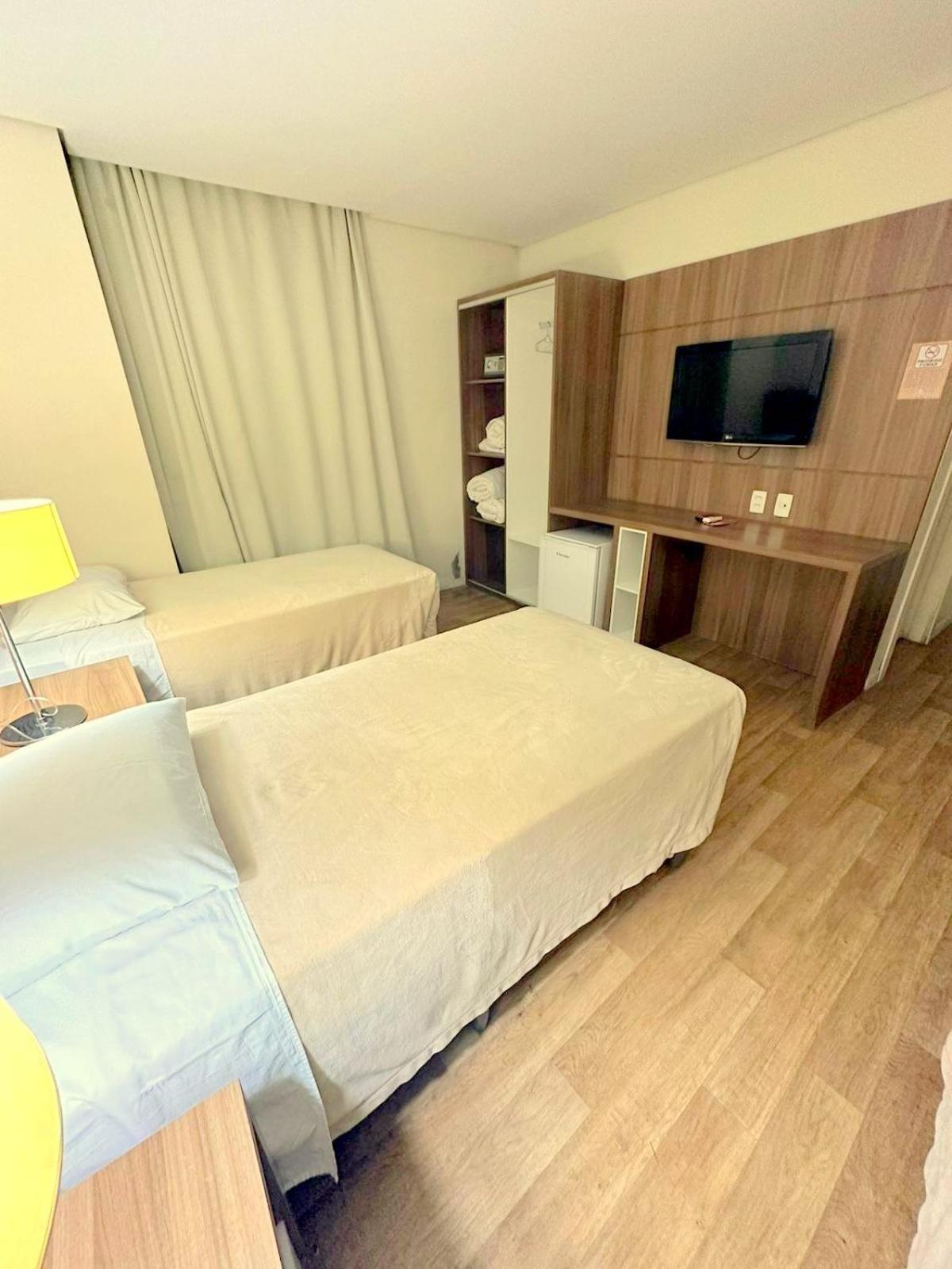 Umbu Hotel Porto Alegre - Centro Histórico - Prox Aeroporto 15min Habitación foto
